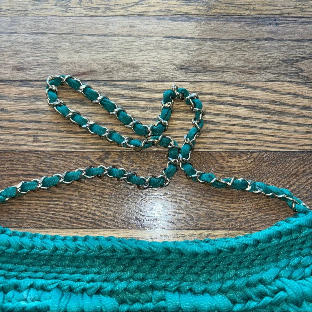 Handmade Women’s Woven Shoulder Bag - Picture 8 of 9